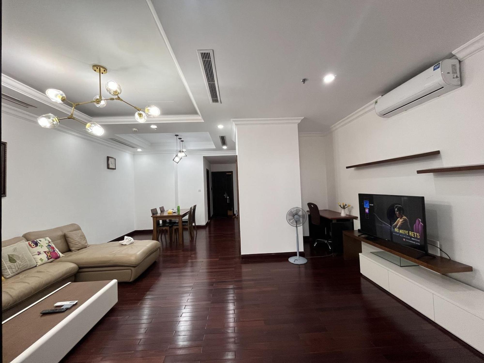 Apartment Vinhomes Royal Luxury 3br Hanoi