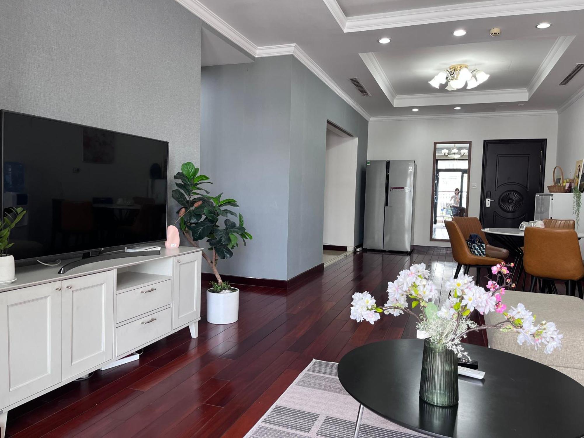 Căn hộ Vinhomes Royal Luxury 3br