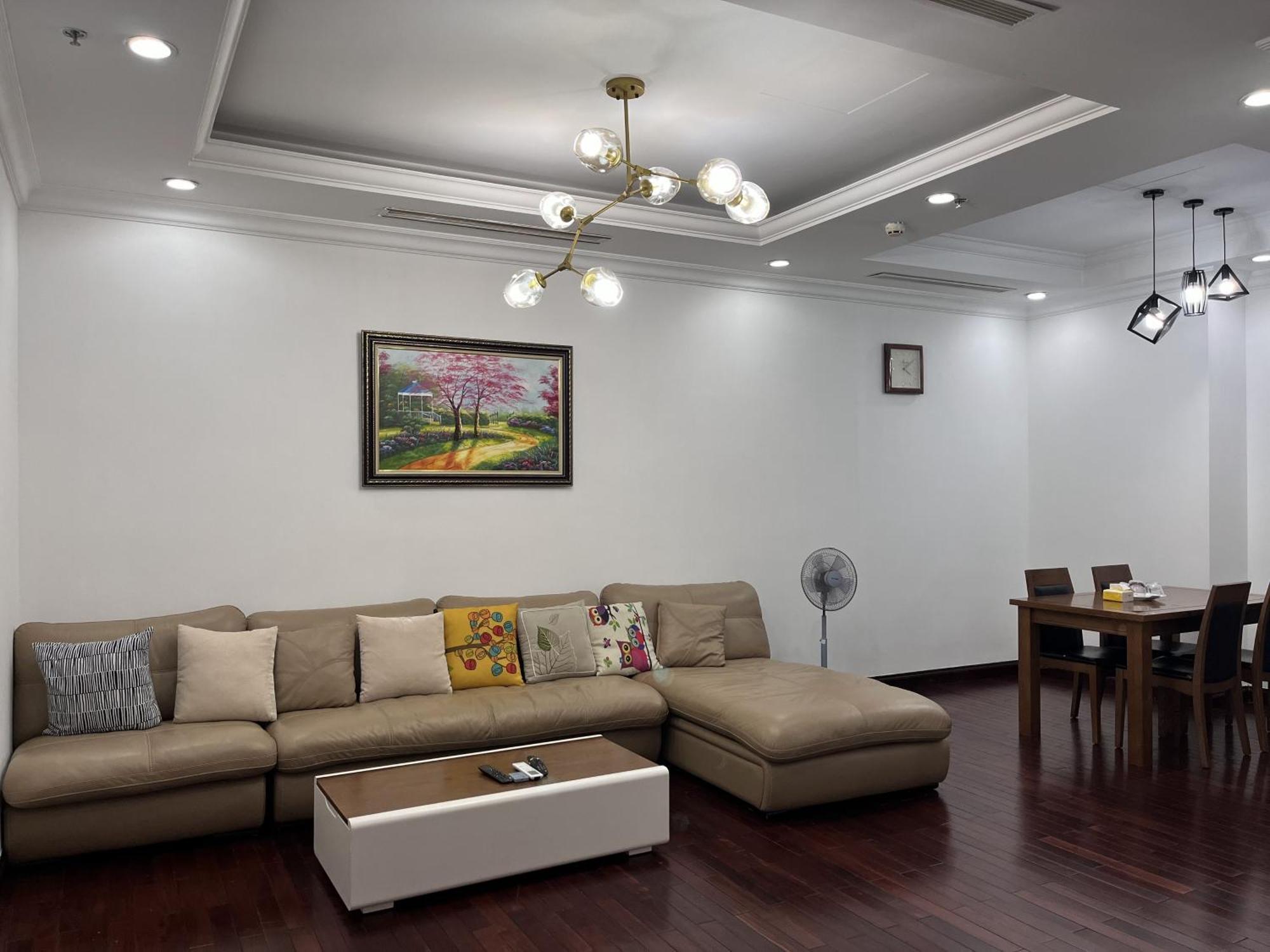 Vinhomes Royal Luxury 3br Căn hộ Hà Nội